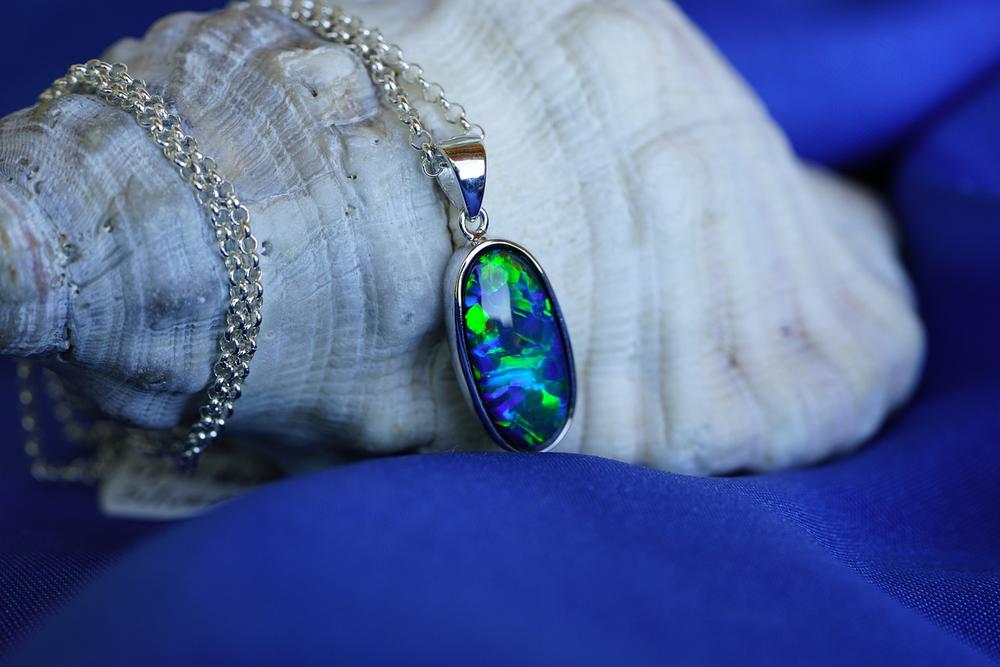 The Symbolic Significance of Opal Colors