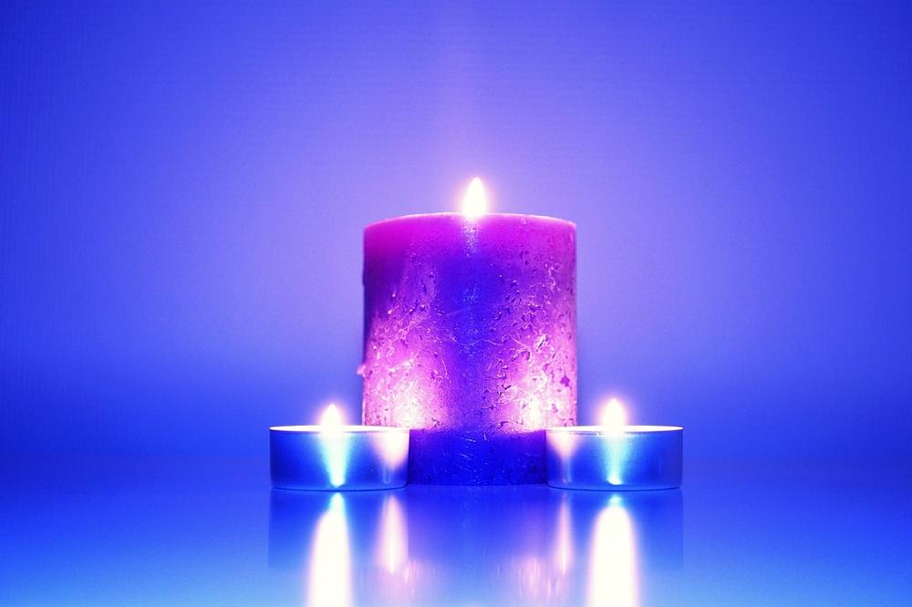 Enhancing Serenity and Creativity with Blue Candles