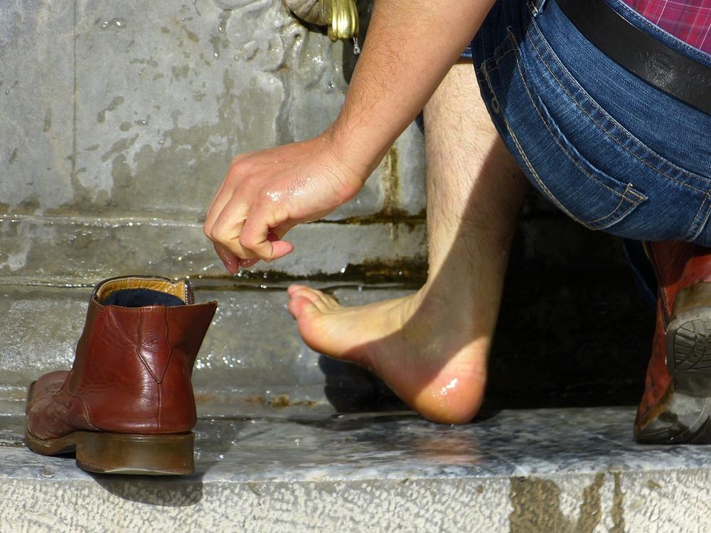 The Meaning and Power of Feet Washing in Demonstrating Service and Compassion